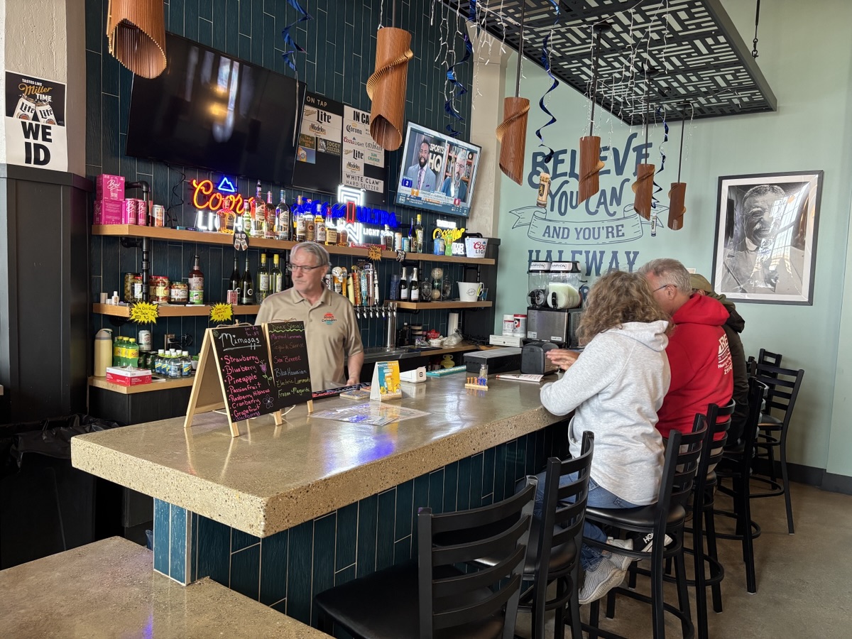 This restaurant on the lake is open year&nbsp;round